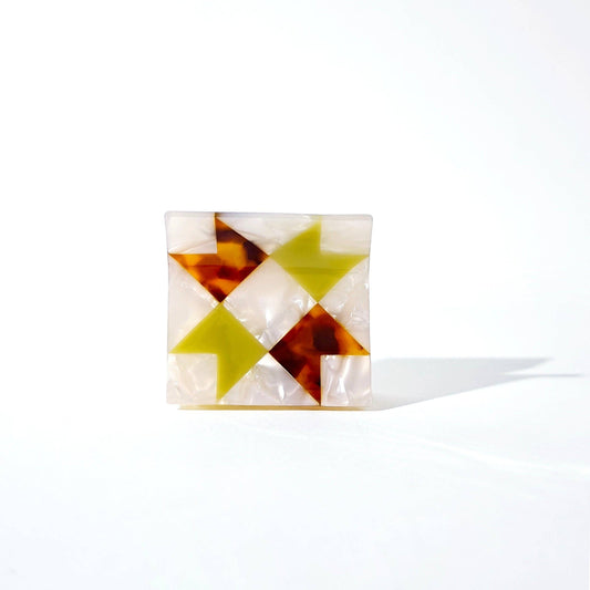 Ribbon Quilt Claw
