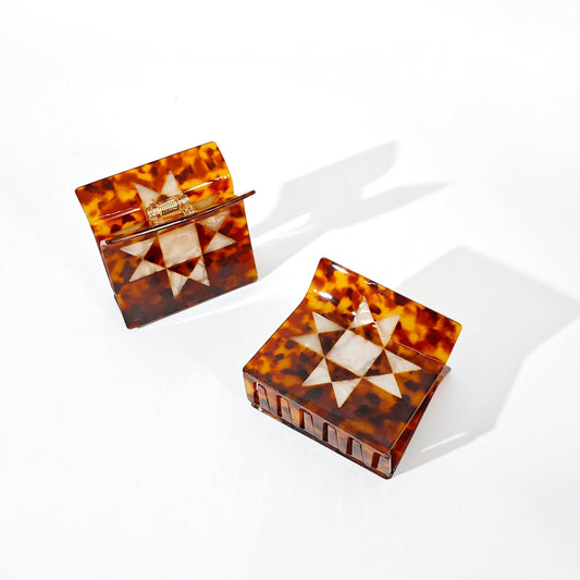 Tortoise Shell Quilt Claw